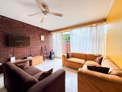 Apartment / Flat For Sale in Germiston South, Germiston